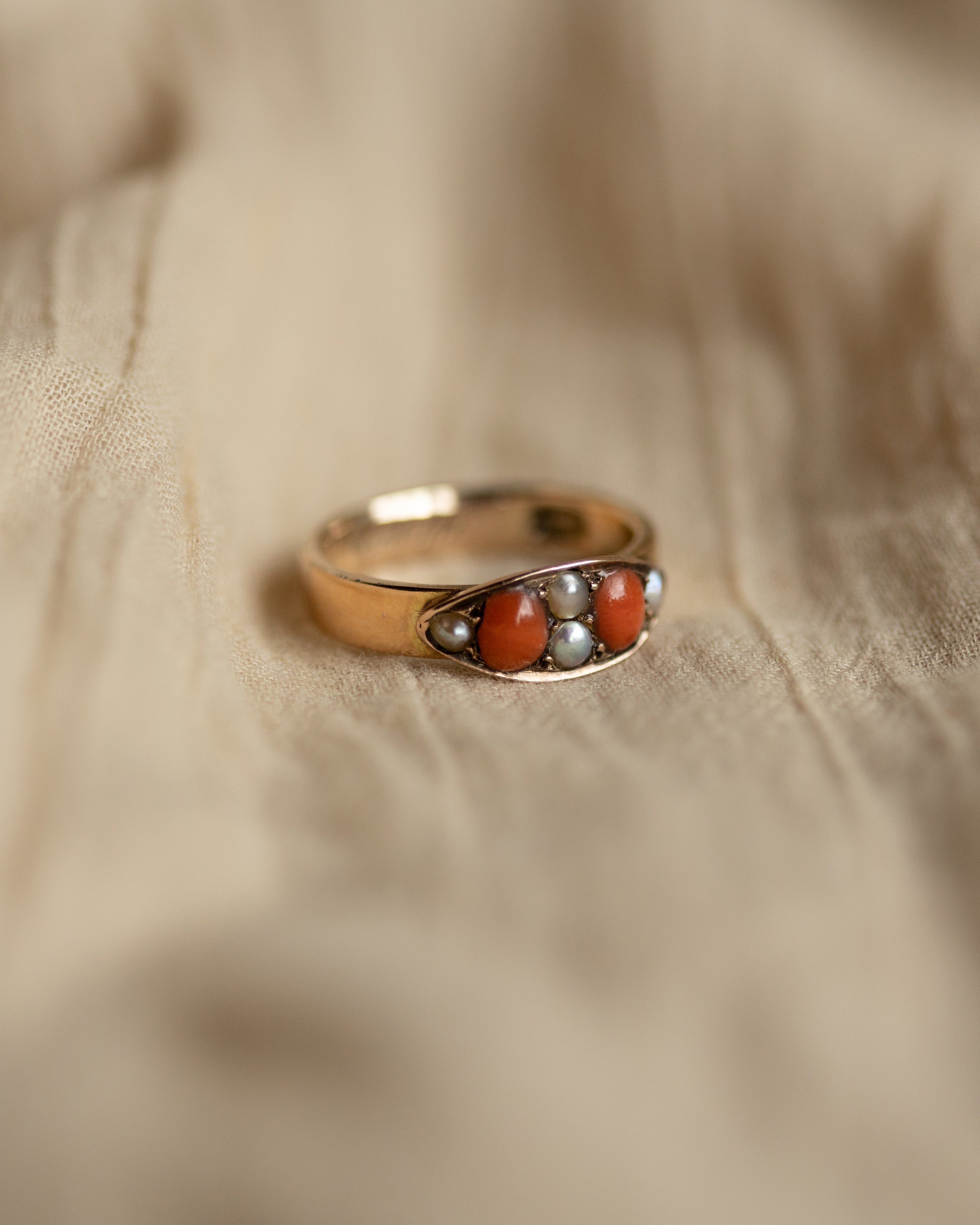 Blanch Antique Victorian 9ct Gold Coral & Pearl Ring
