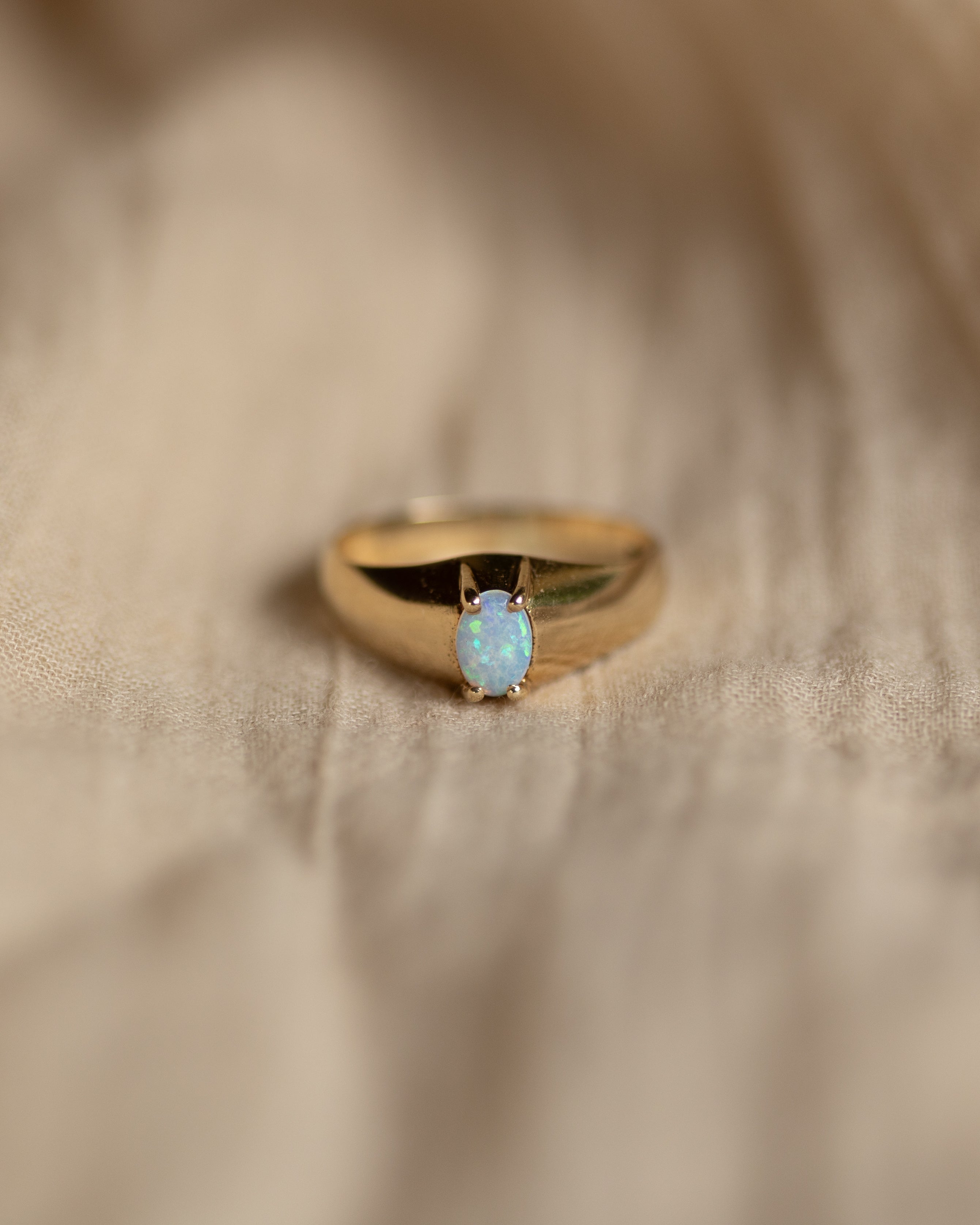 Audra 1987 Vintage 9ct Gold Opal Solitaire Ring