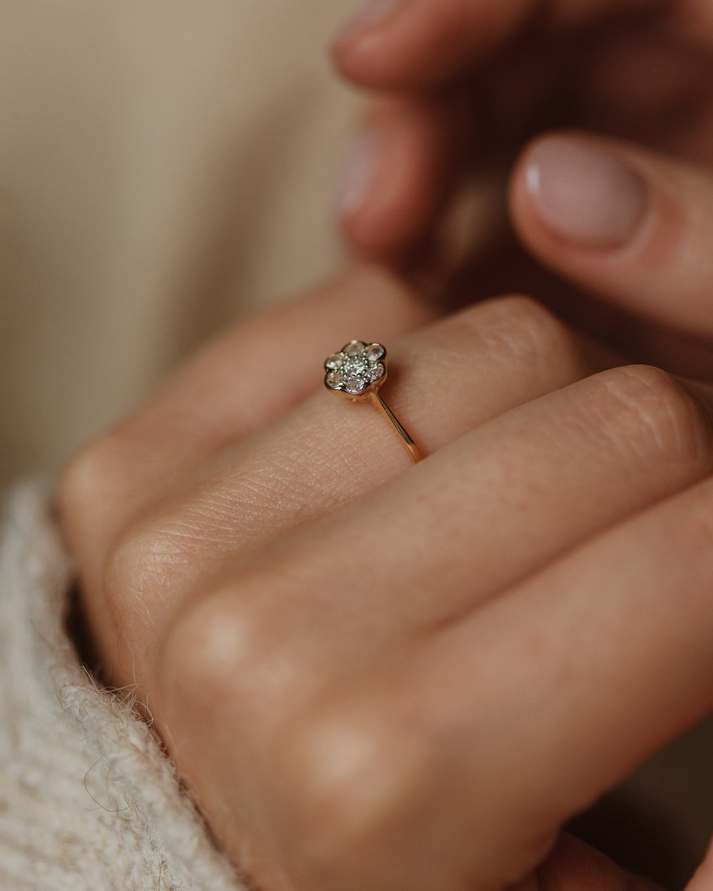 Madelyn Vintage 18ct Gold Diamond Daisy Cluster Ring