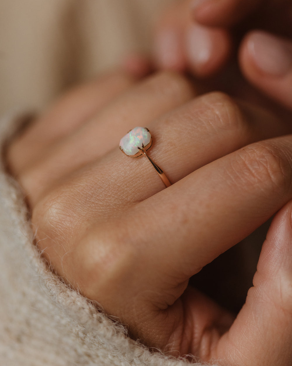 Leona Vintage 9ct Gold Opal Single Stone Ring