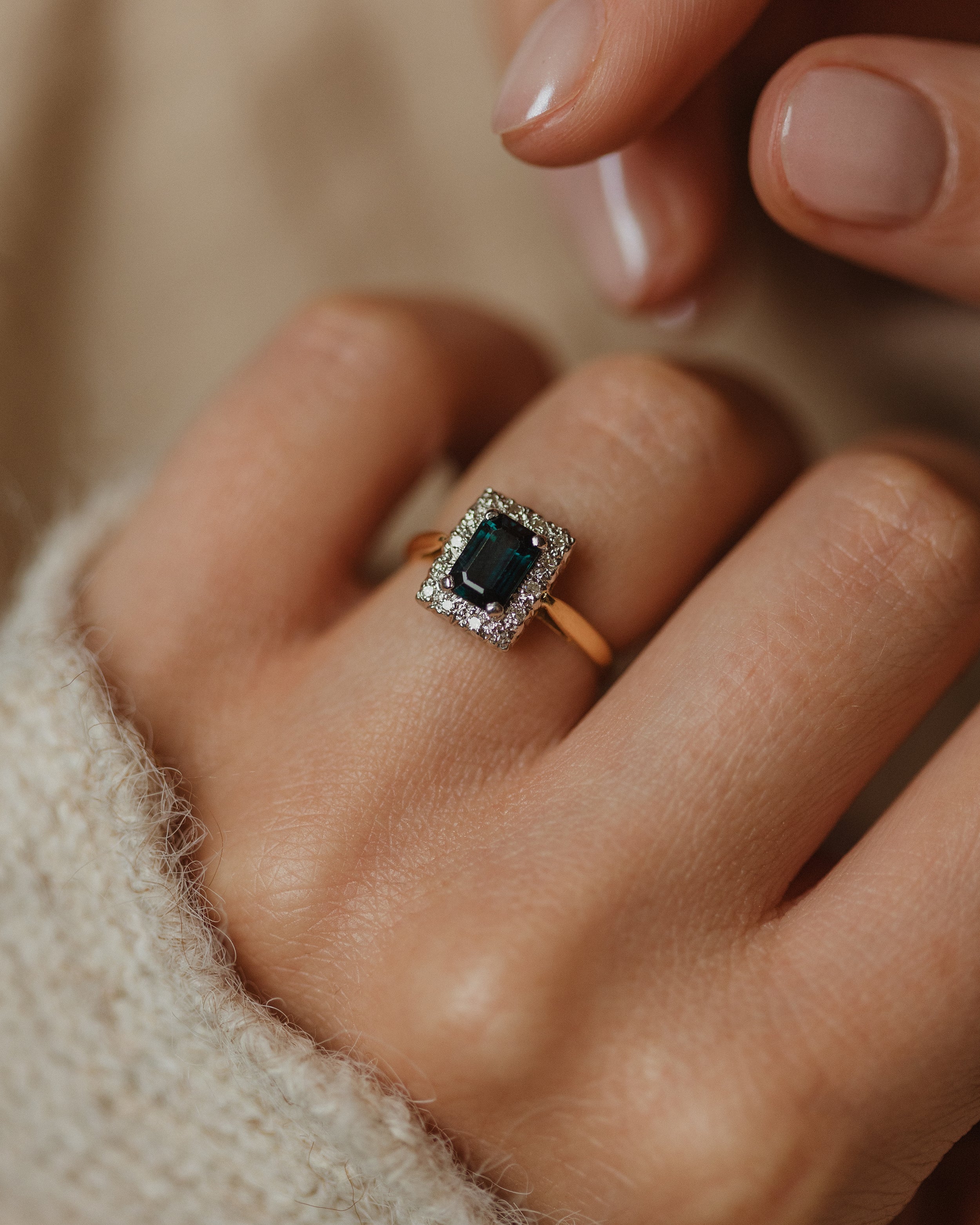 Image of Margaret Vintage 18ct Gold Sapphire & Diamond Cluster Ring