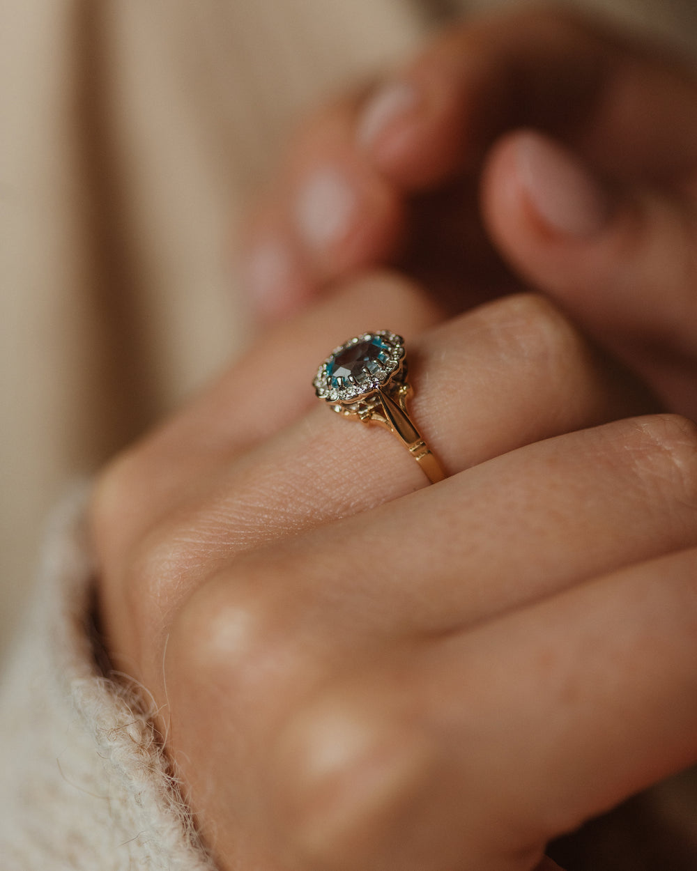 Helena 1988 Vintage 9ct Gold Blue Topaz & Diamond Cluster Ring