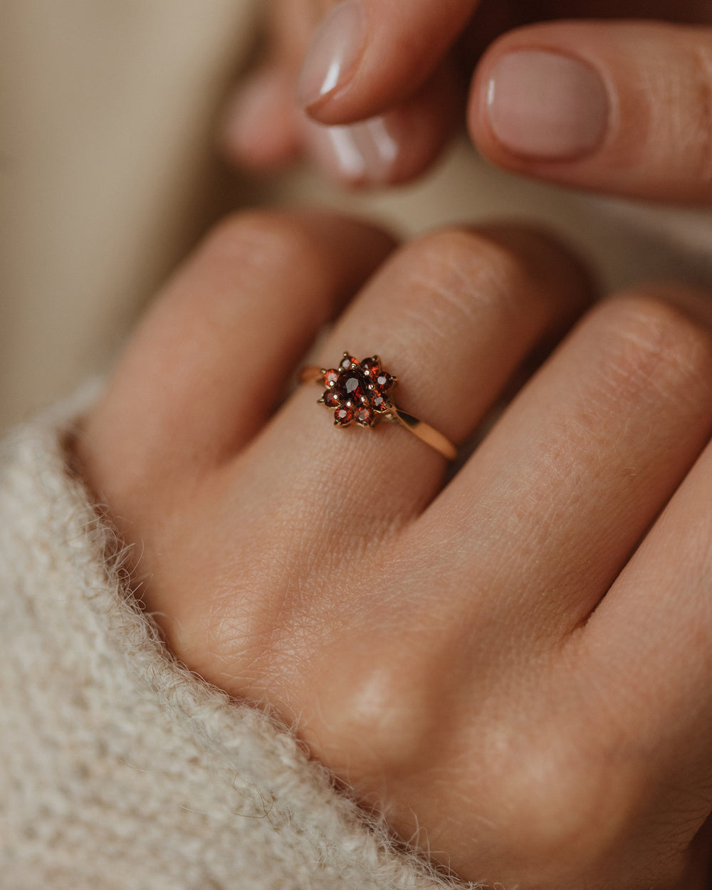 Posey 1972 Vintage 9ct Gold Garnet Cluster Ring