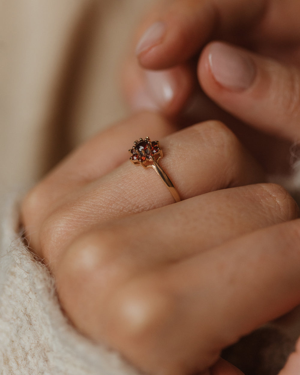 Posey 1972 Vintage 9ct Gold Garnet Cluster Ring