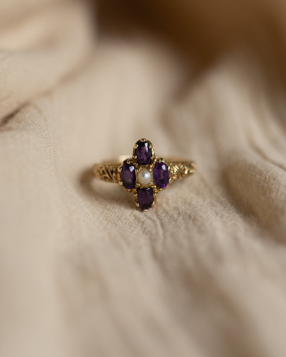 Clemency 1975 Vintage 9ct Gold Amethyst & Pearl Cluster Ring