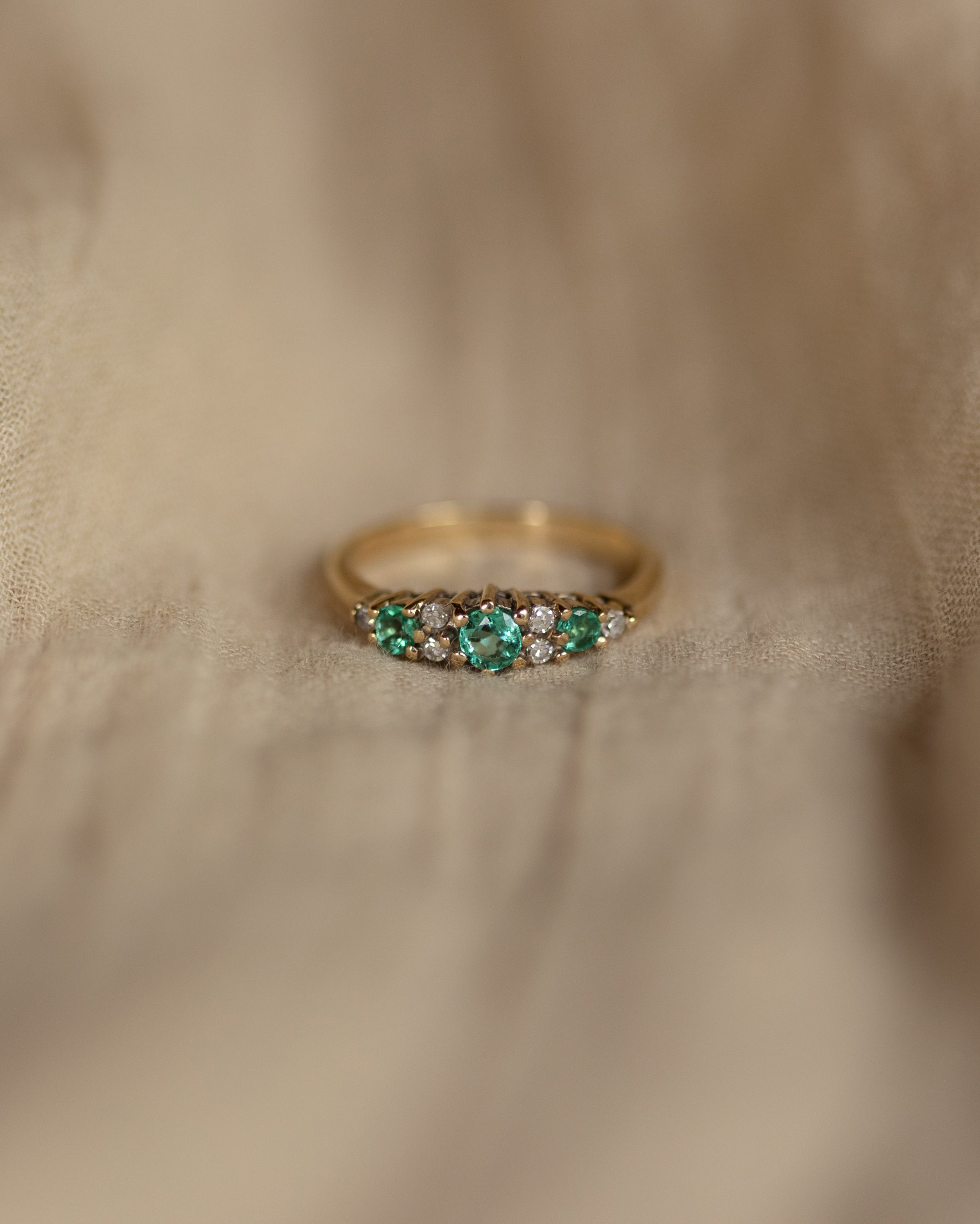 Effie Vintage 9ct Gold Emerald & Diamond Seven Stone Ring