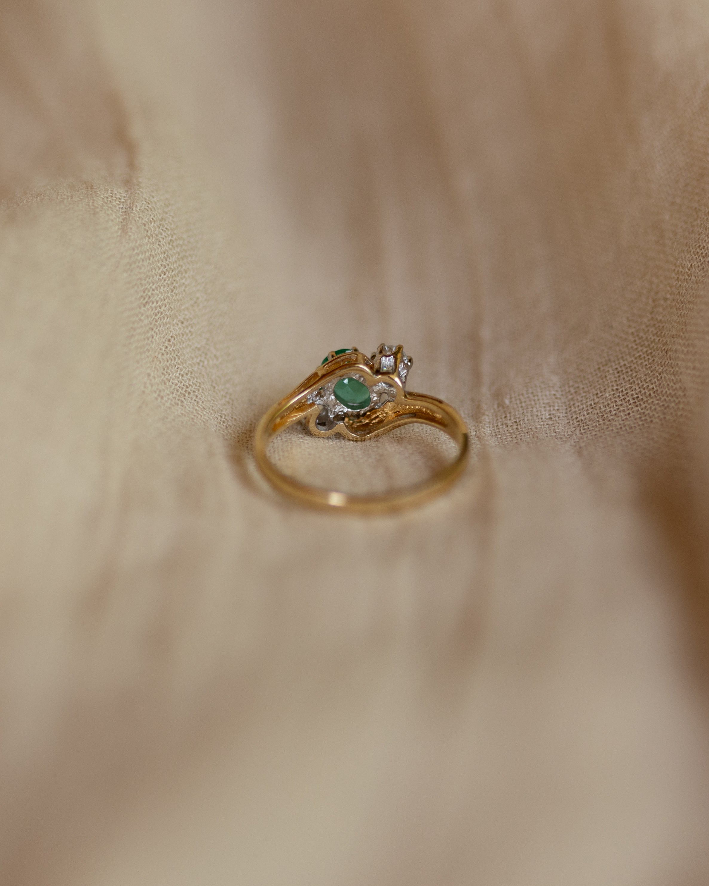 Quinn 1993 Vintage 9ct Gold Emerald & Diamond Trilogy Ring