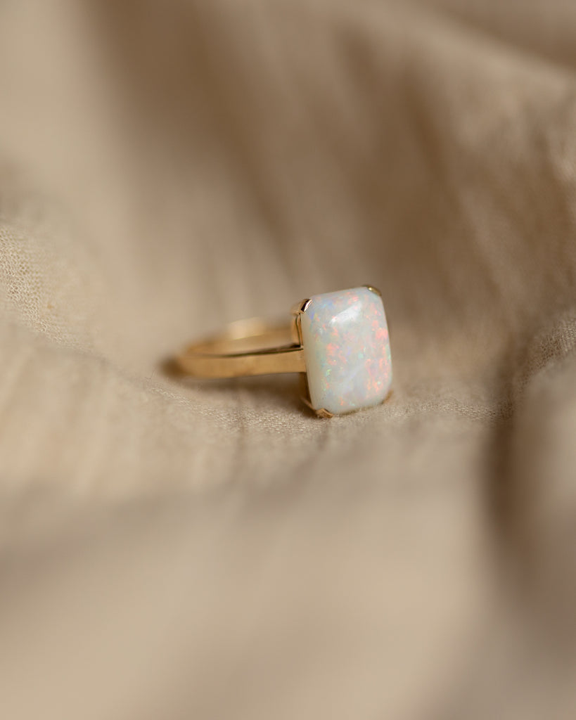 Janie Vintage 9ct Gold Opal Solitaire Ring