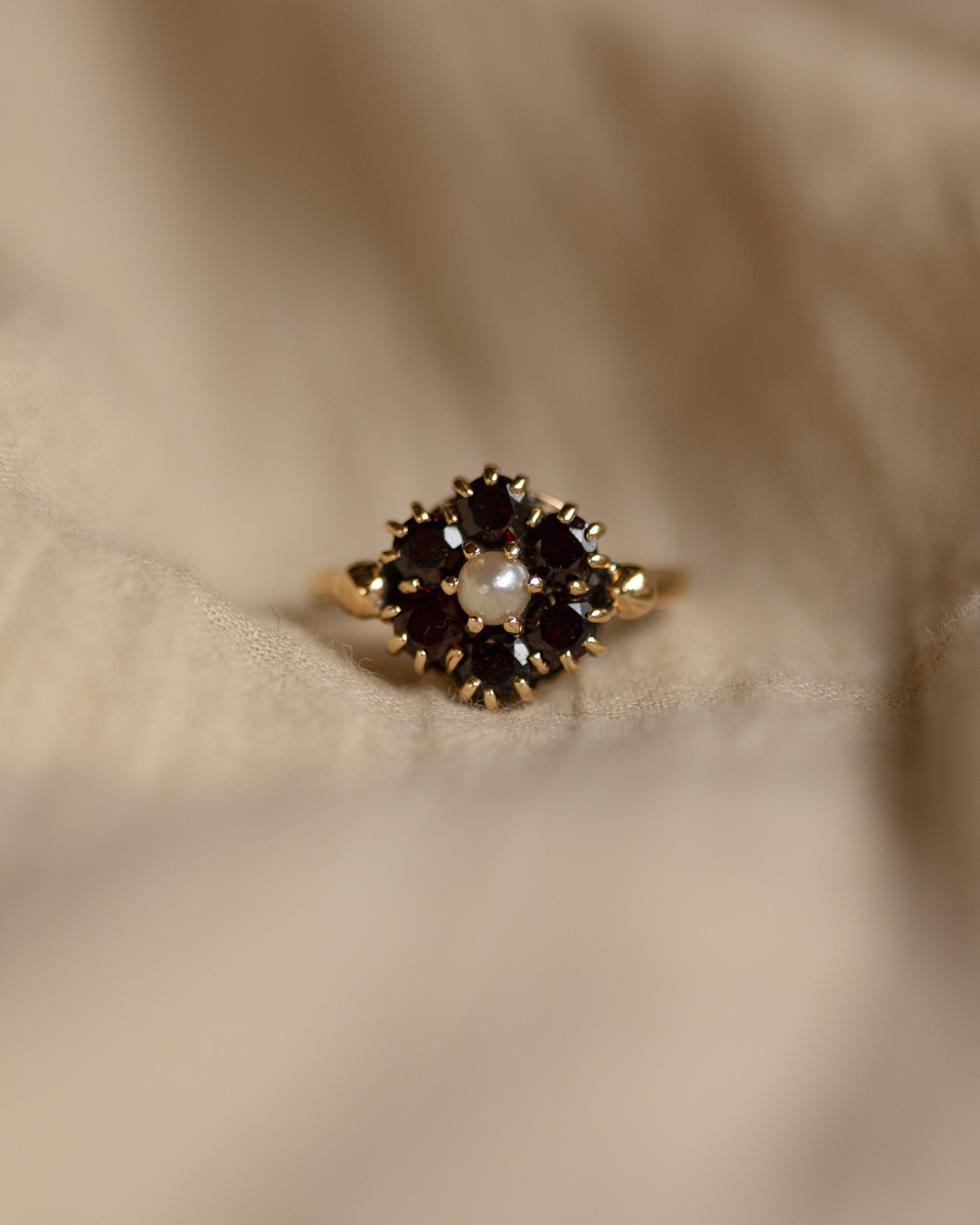 Bess 1961 Vintage 9ct Gold Garnet & Pearl Cluster Ring