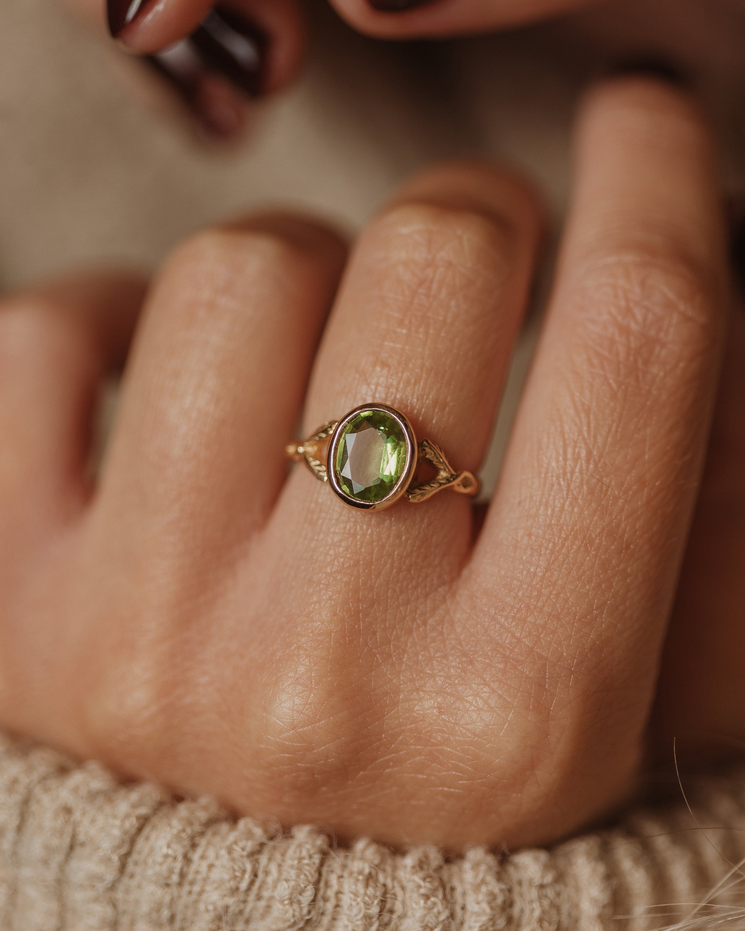 Beryl Vintage 9ct Gold Peridot Single Stone Ring