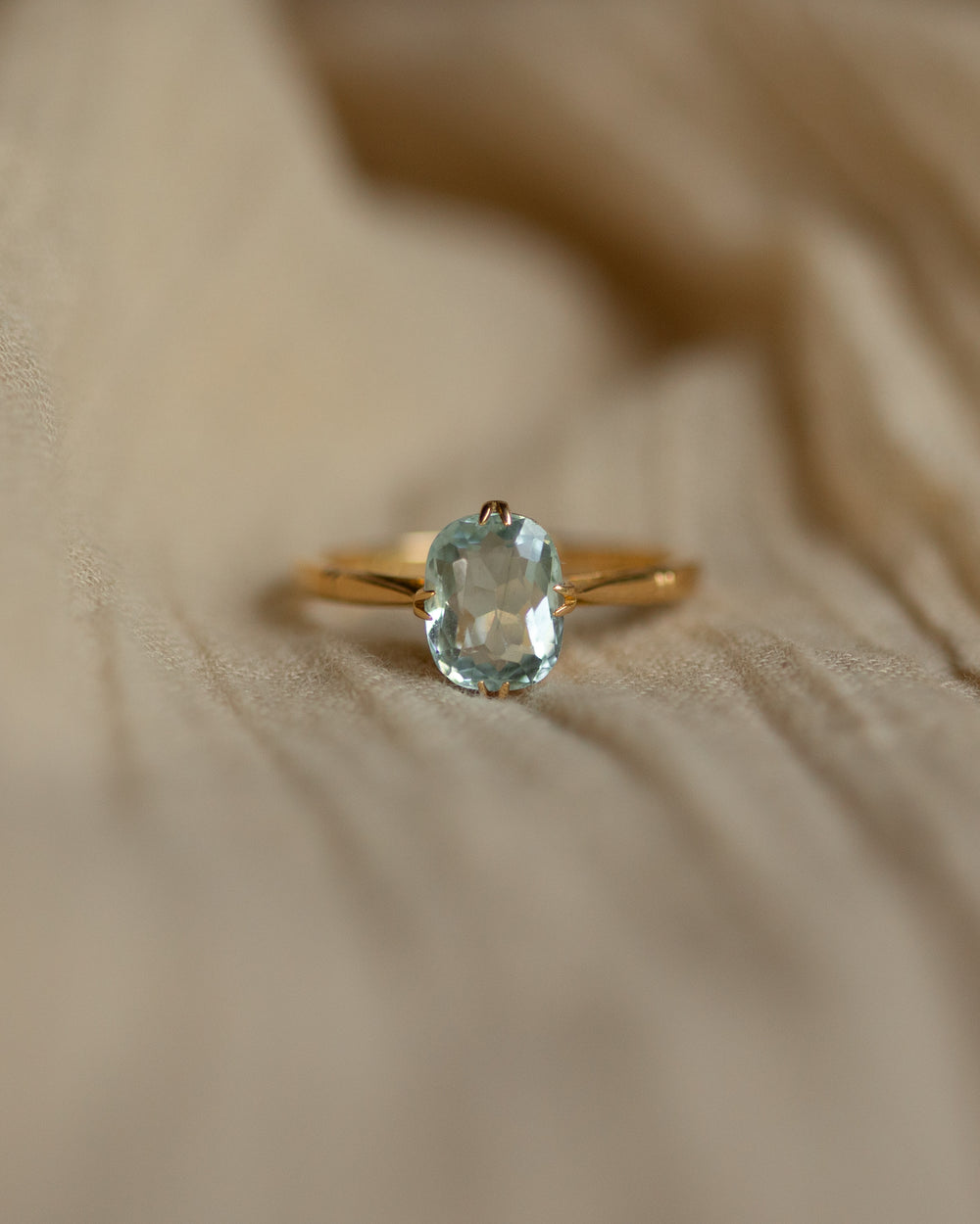 Mildred Vintage 18ct Gold Aquamarine Single Stone Ring