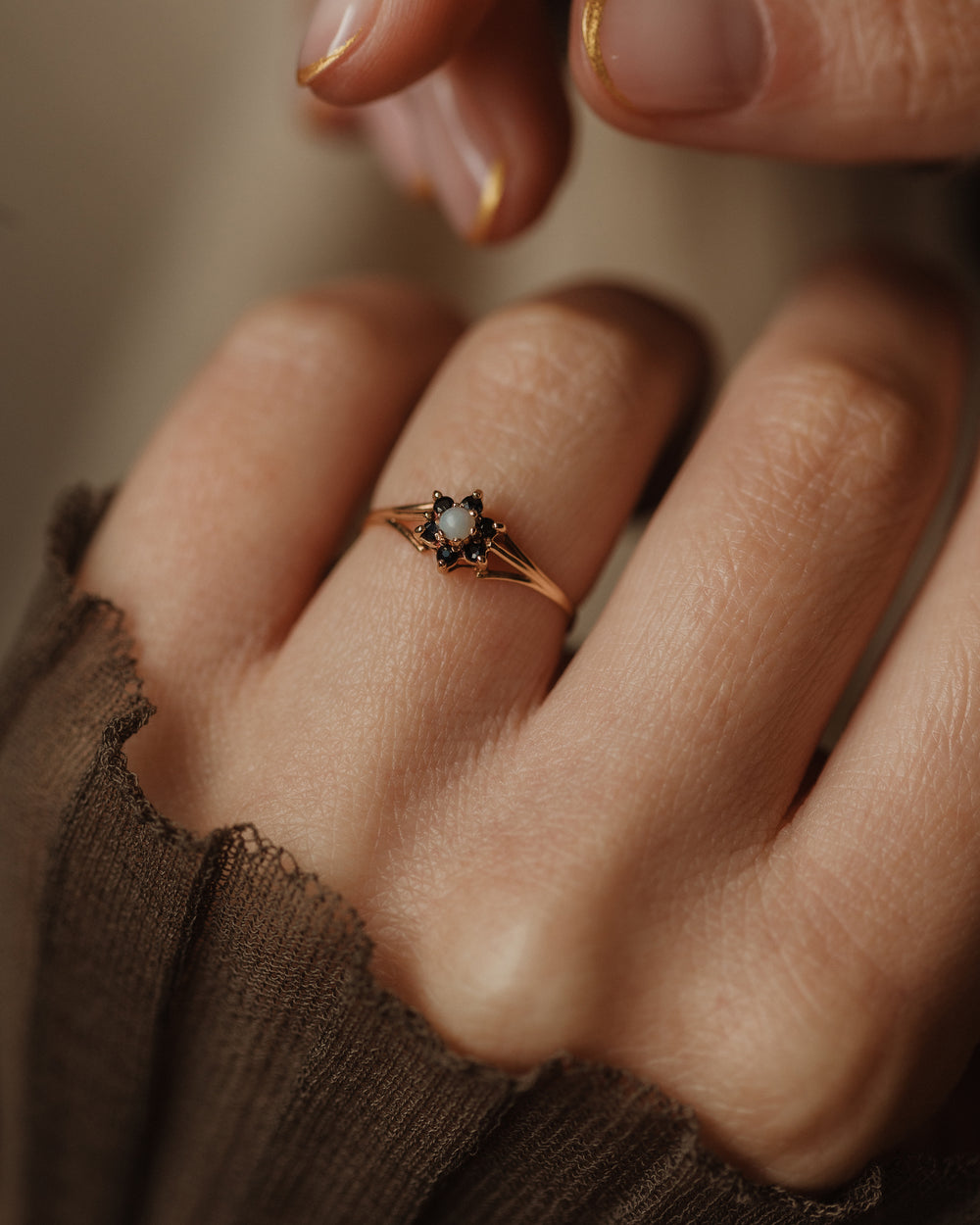 Hazel Vintage 9ct Gold Opal & Sapphire Cluster Ring