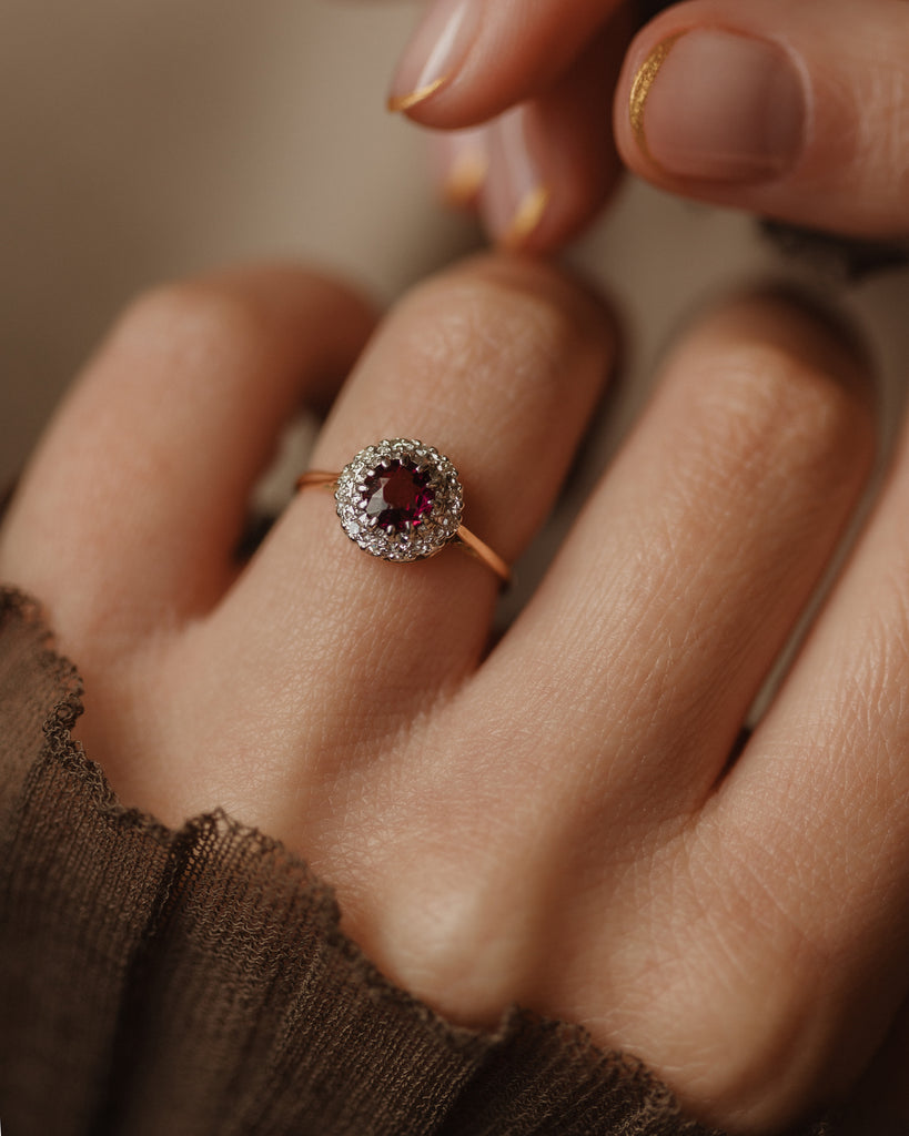 Maeve Vintage 18ct Gold Garnet & Diamond Cluster Ring