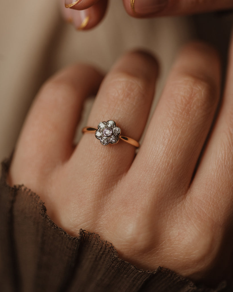 Josefina Antique 18ct Gold Diamond Daisy Cluster Ring