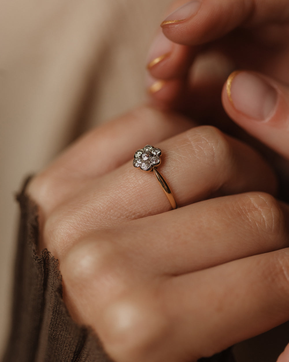 Josefina Antique 18ct Gold Diamond Daisy Cluster Ring