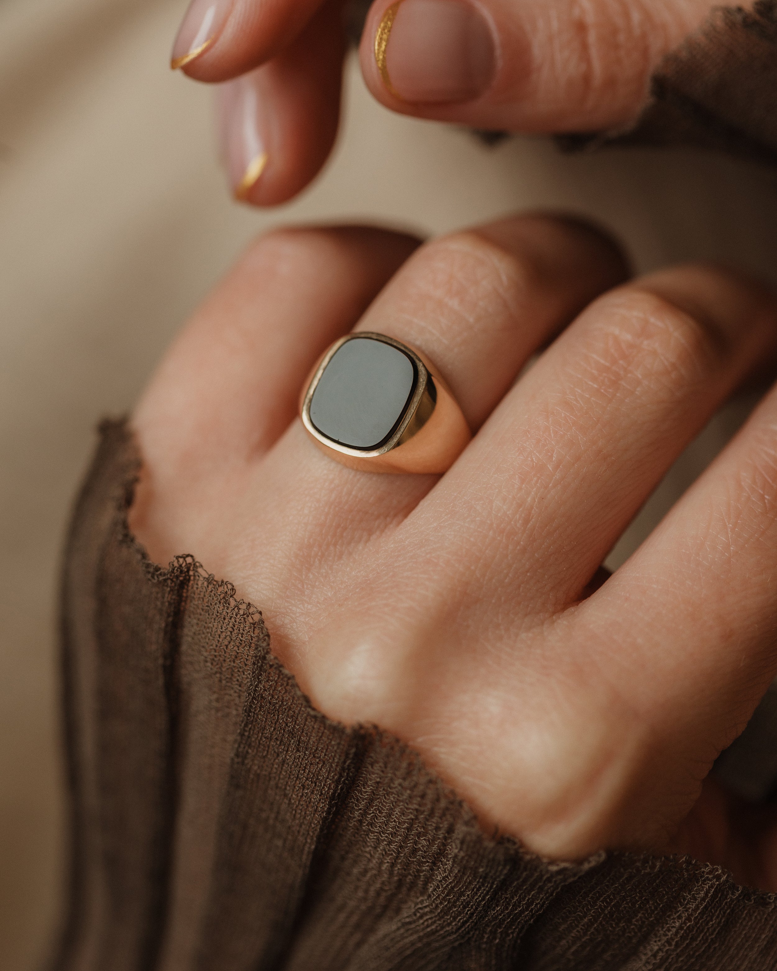 Image of Irma 1973 Vintage 9ct Gold Black Onyx Signet Ring