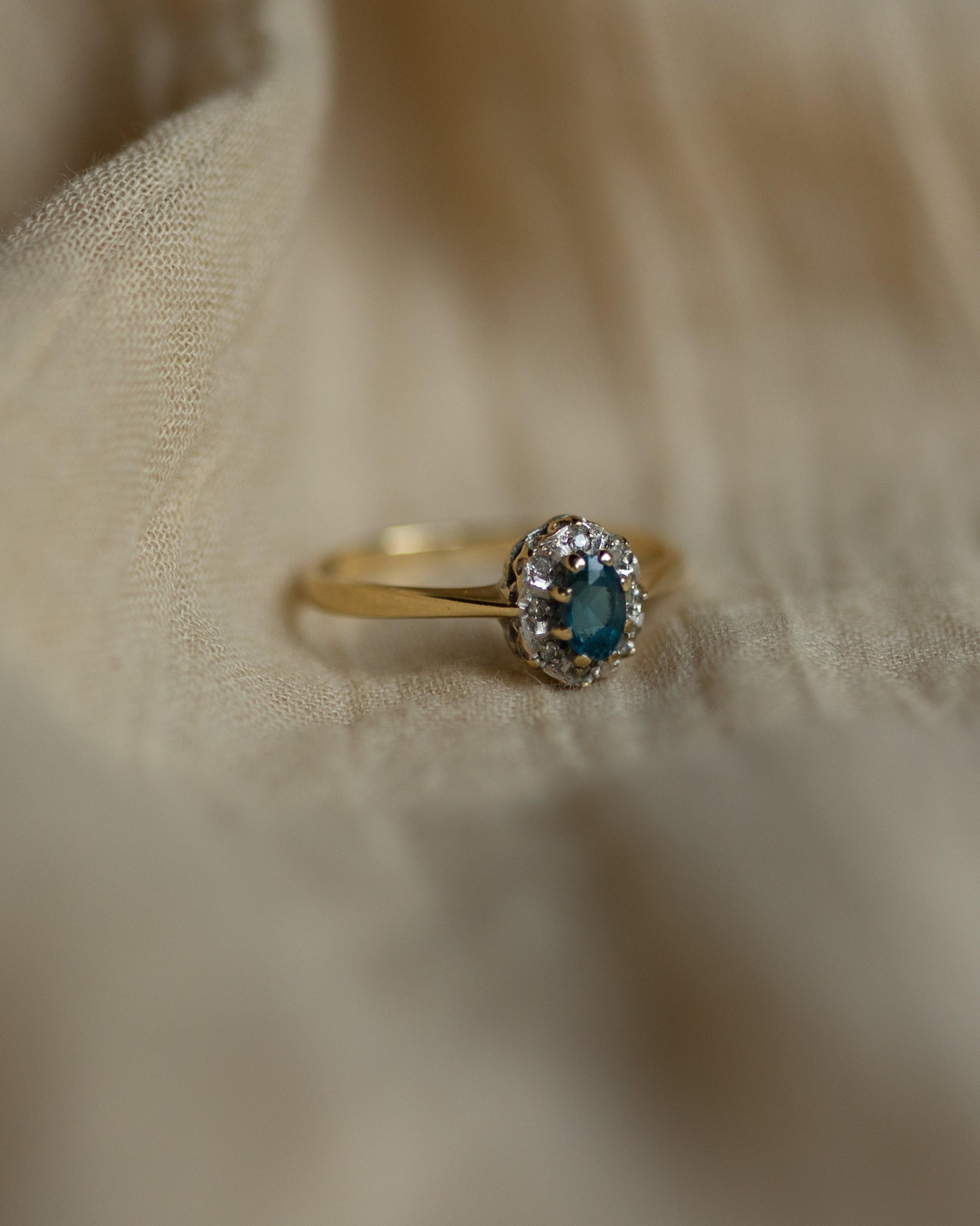 Peggy Vintage 9ct Gold Blue Topaz & Diamond Cluster Ring