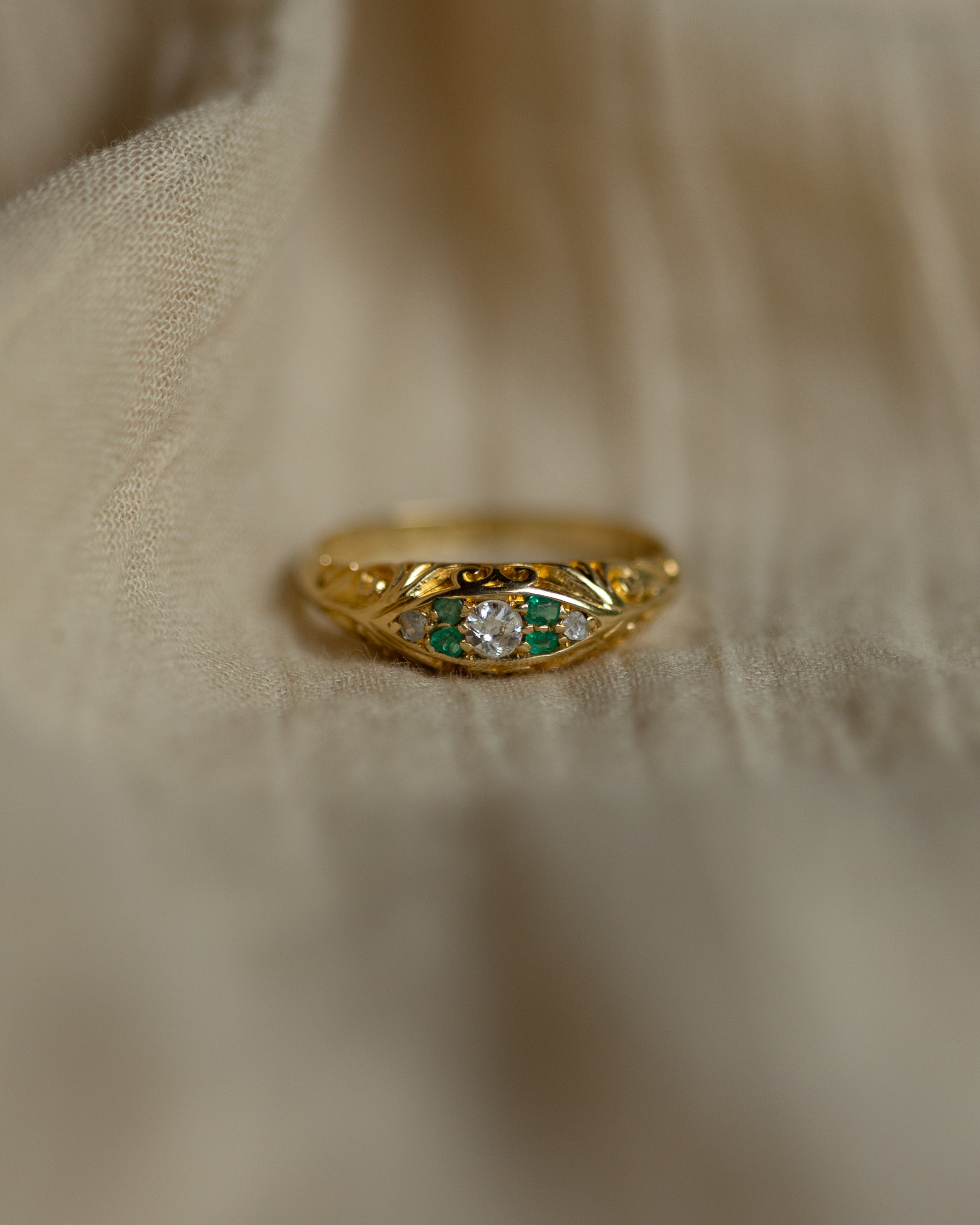 Guinevere 1915 Antique 18ct Gold Emerald & Diamond Ring