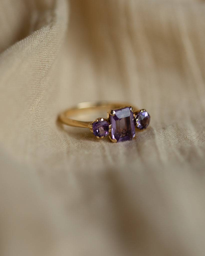 Prudence 1966 Vintage 9ct Gold Amethyst Trilogy Ring