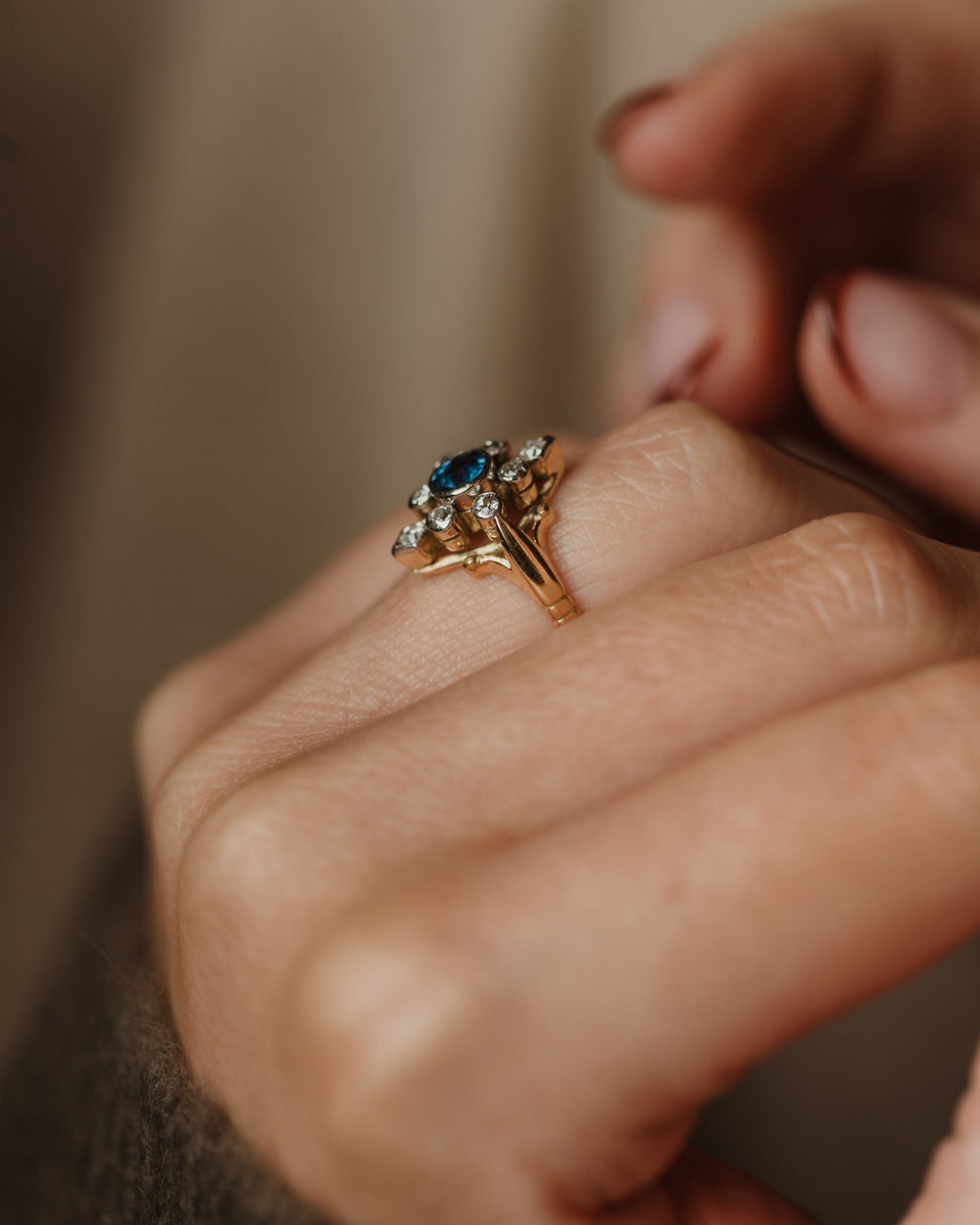 Violette 1973 Vintage 18ct Gold Sapphire & Diamond Cluster Ring