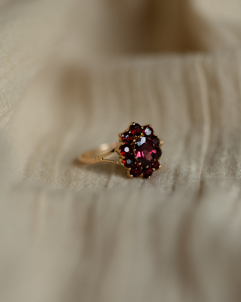 Honour Antique 9ct Gold Garnet Cluster Ring