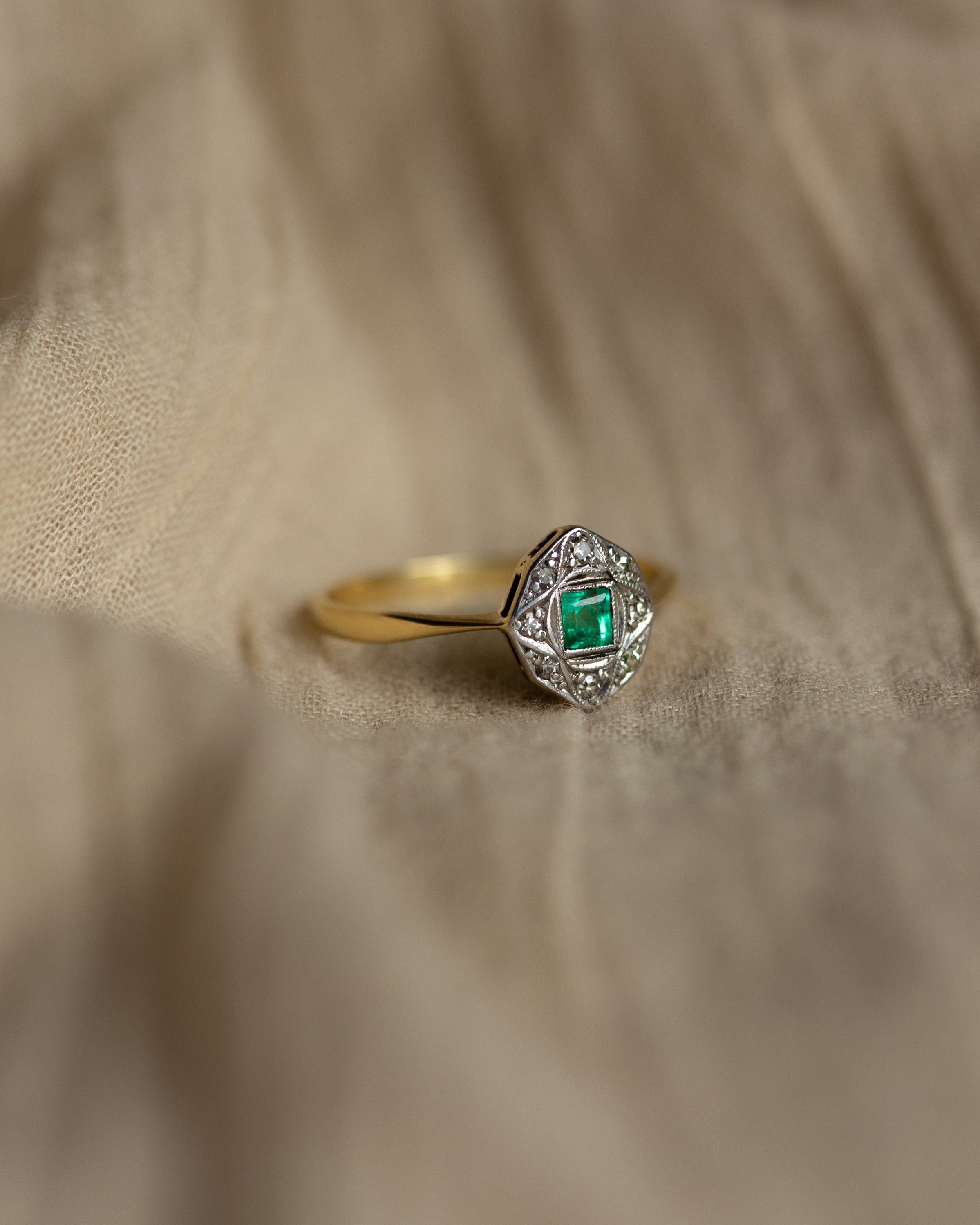 Elisabeth Antique Art Deco 18ct Gold Emerald & Diamond Panel Ring