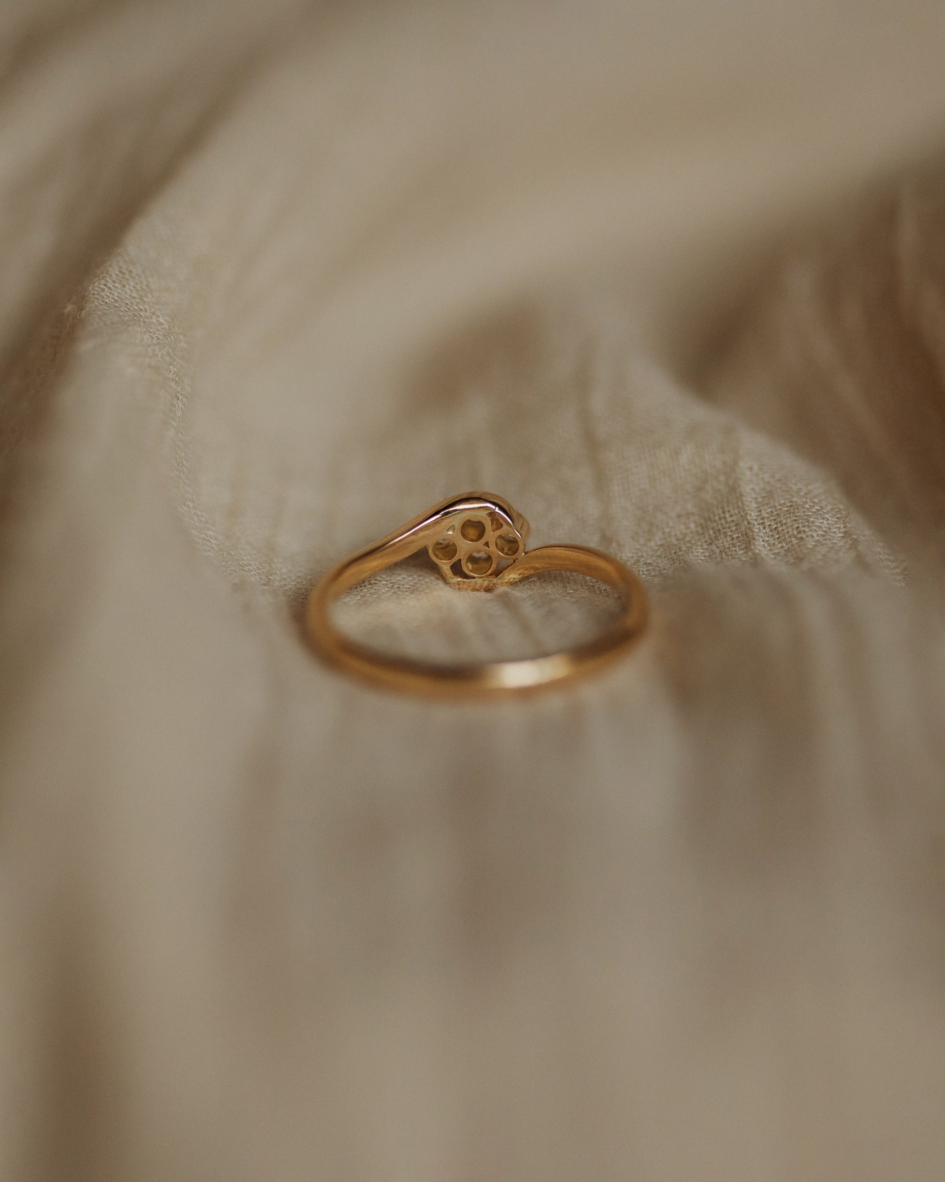 Primrose Antique Art Deco 18ct Gold Four Stone Diamond Ring