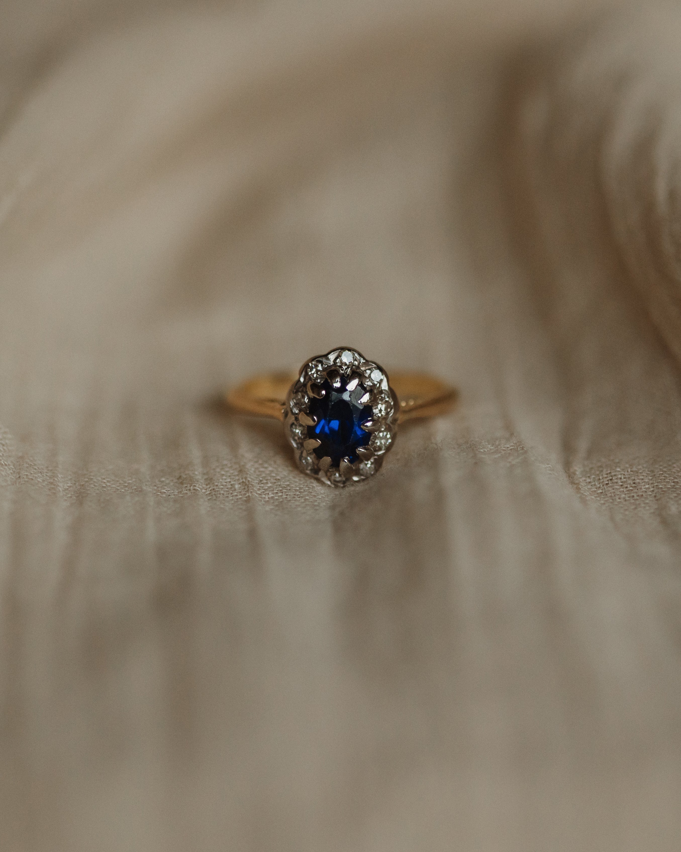 Mallory Vintage 18ct Gold Sapphire & Diamond Cluster Ring