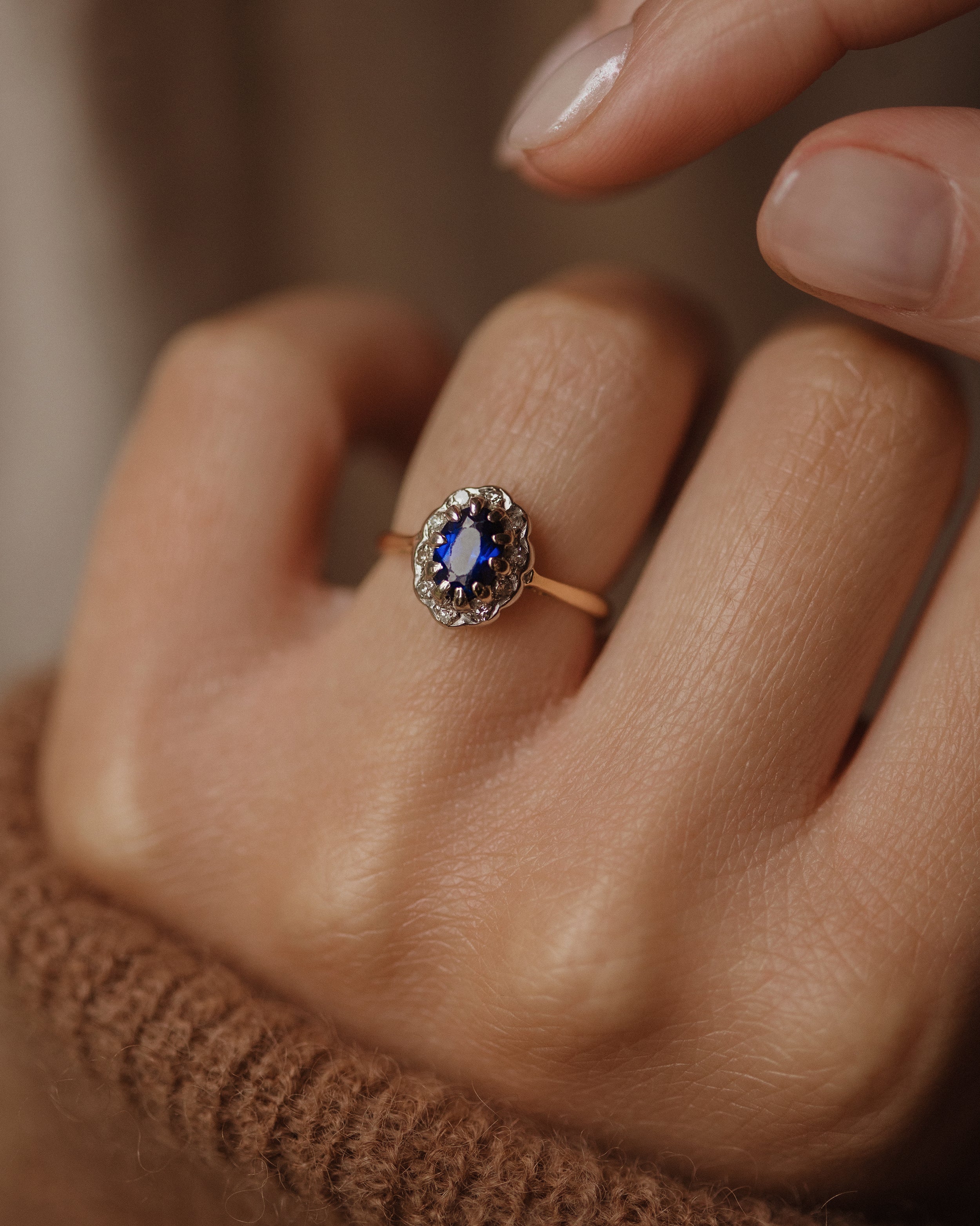 Image of Mallory Vintage 18ct Gold Sapphire & Diamond Cluster Ring