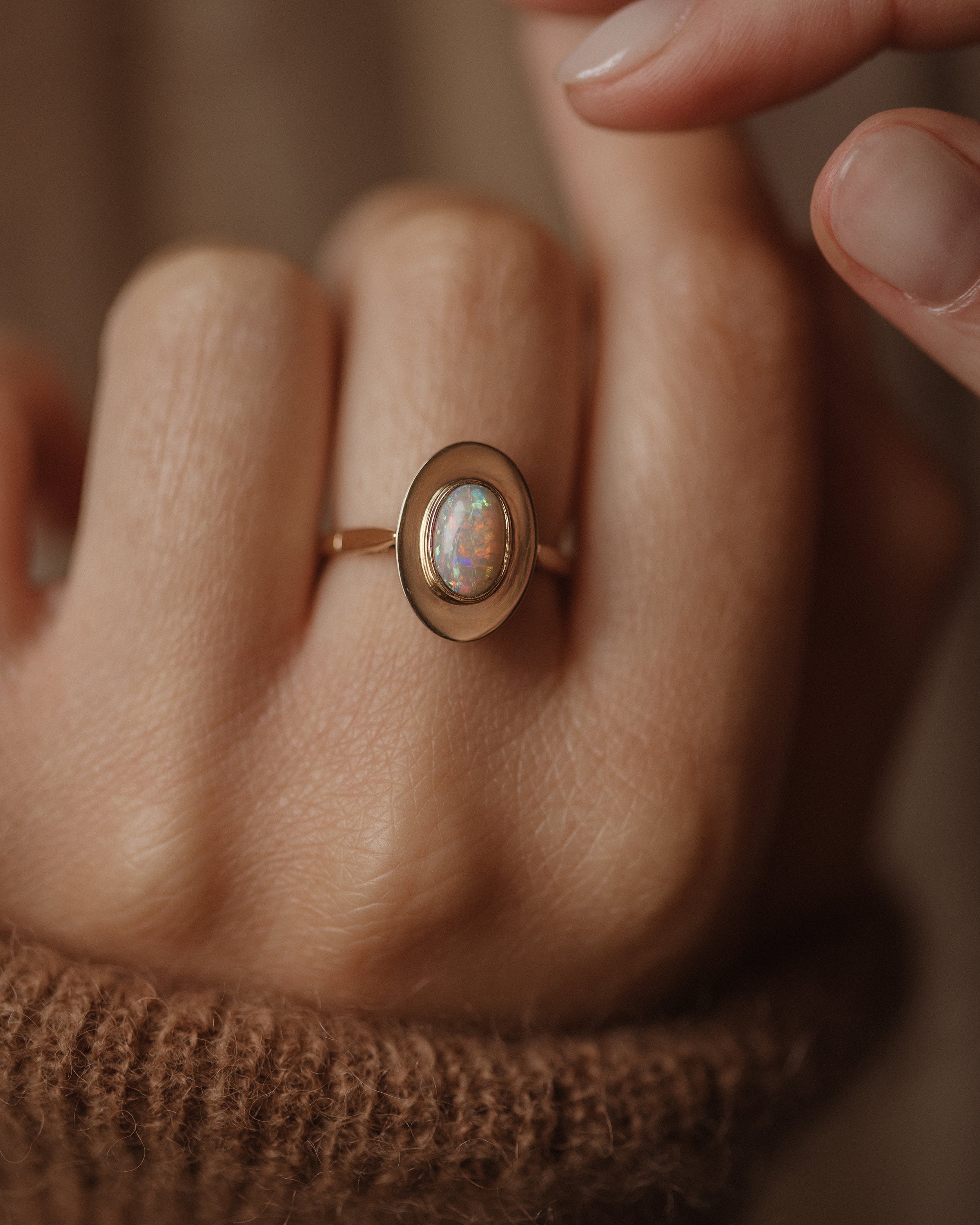 Image of Narcissa Vintage 9ct Gold Opal Ring