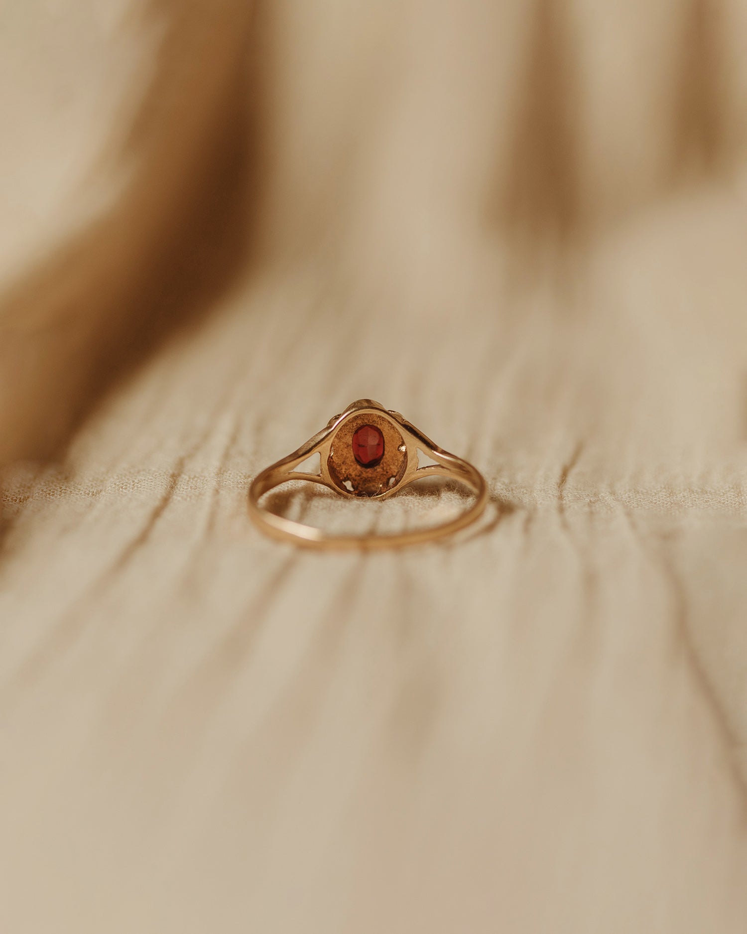 Nora 9ct Gold Garnet Ring
