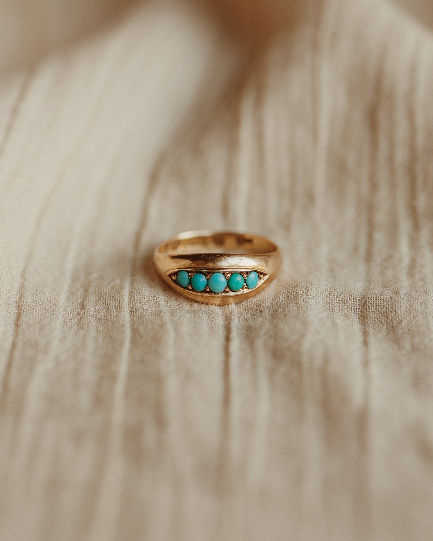 Image of Ethel 1939 15ct Gold Turquoise Ring