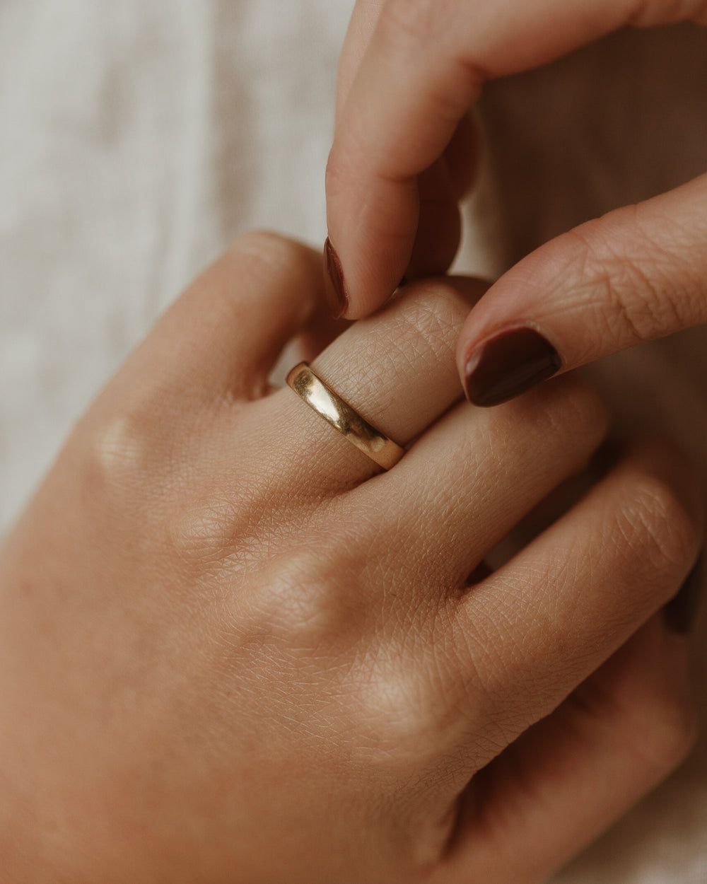 Minerva 9ct Gold Band Ring