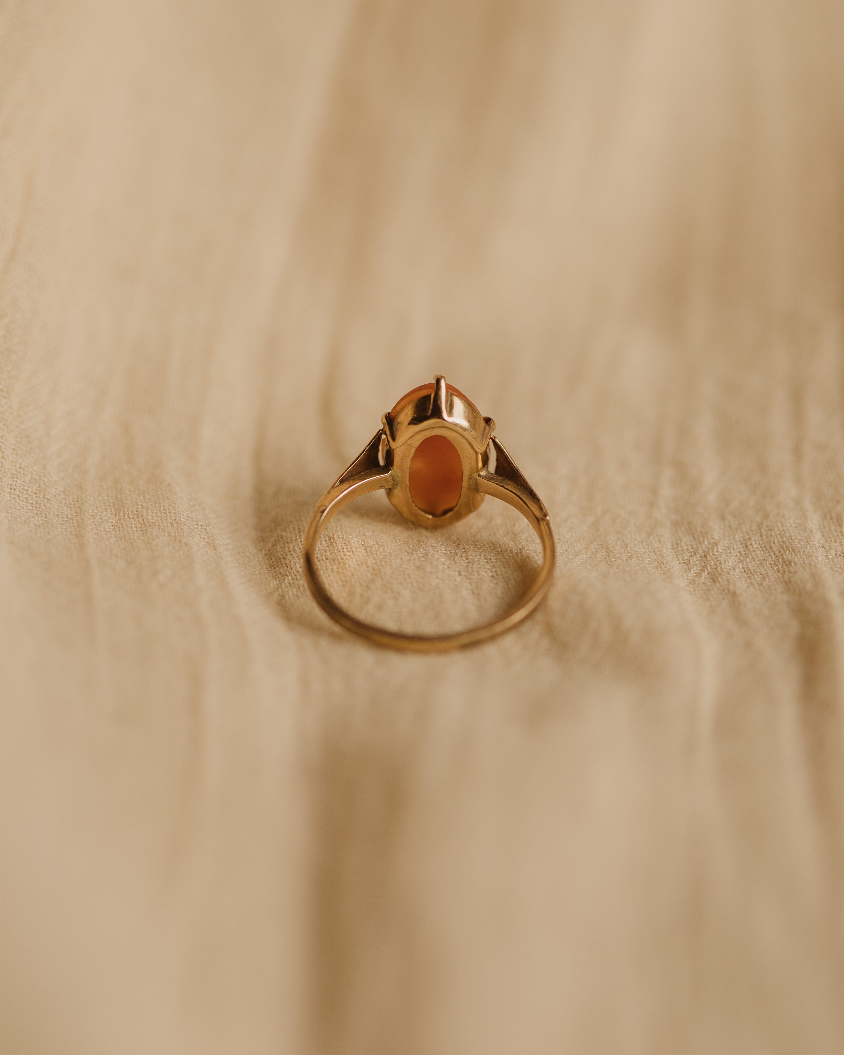 Constance Vintage 9ct Gold Cameo Ring